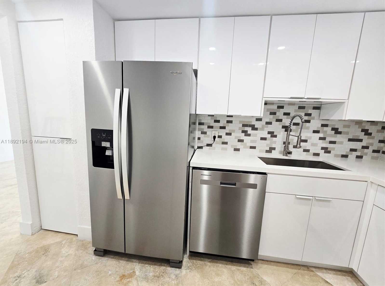 Small Image of 800 WEST AVE #510, Miami Beach Number 10