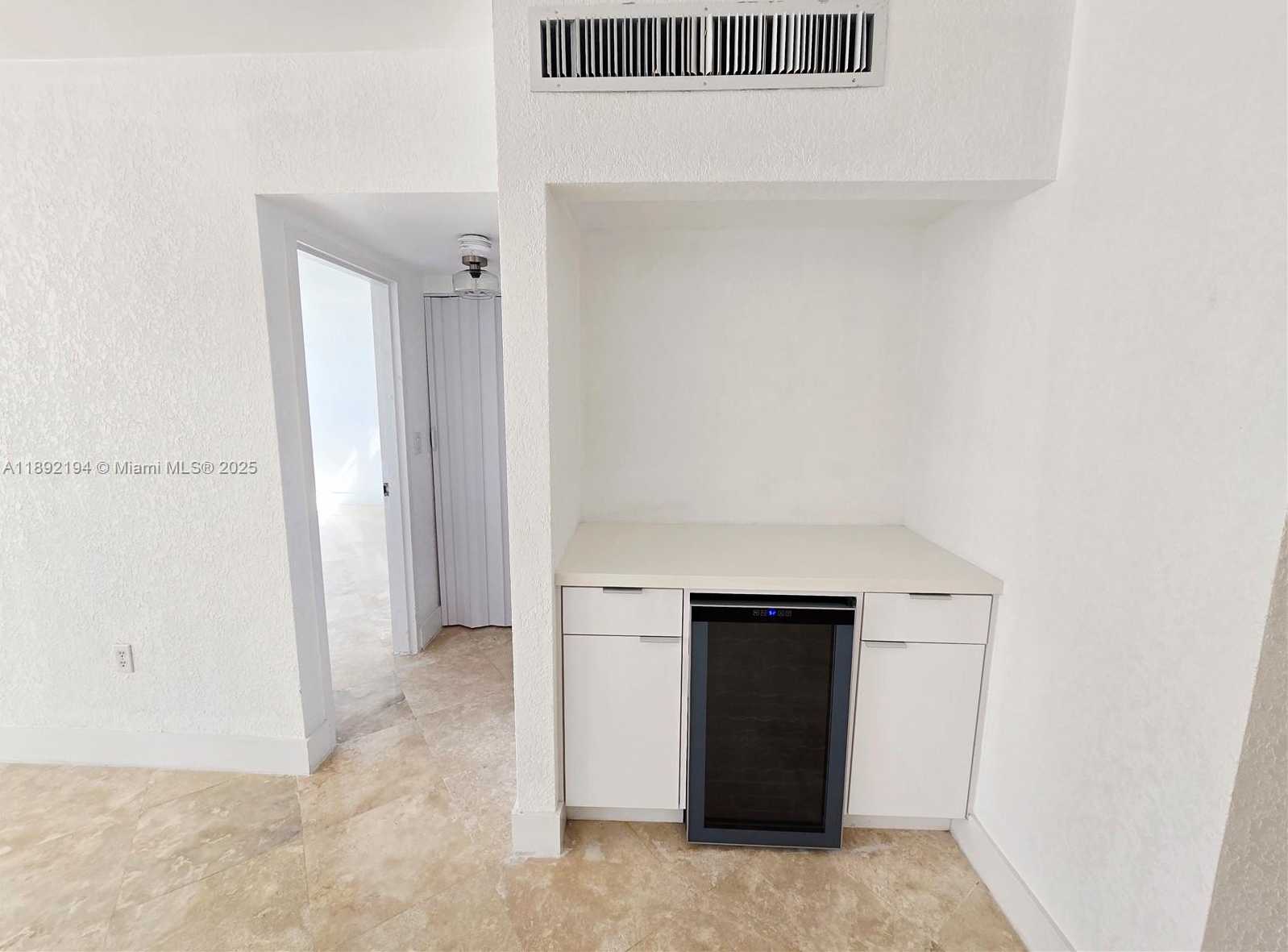 Small Image of 800 WEST AVE #510, Miami Beach Number 5