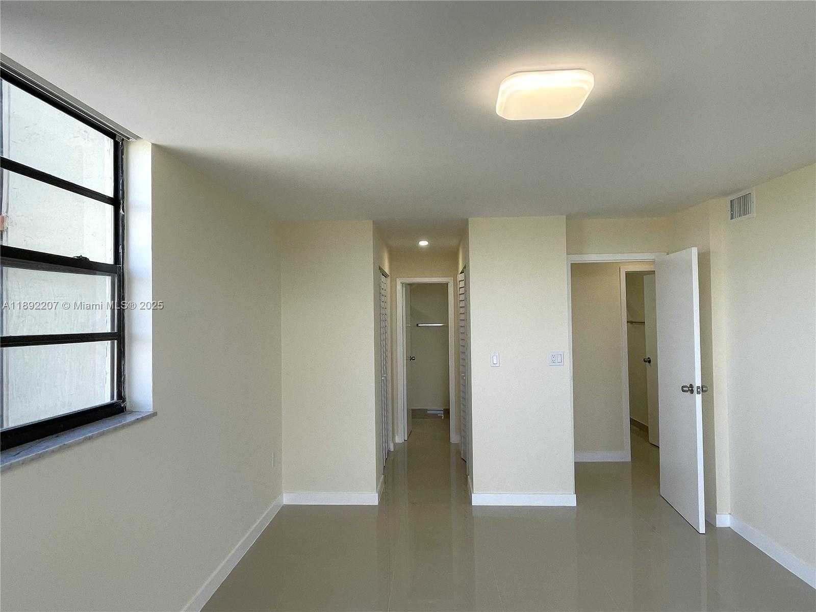Small Image of 16950 WEST DIXIE HWY #B625, North Miami Beach Number 11