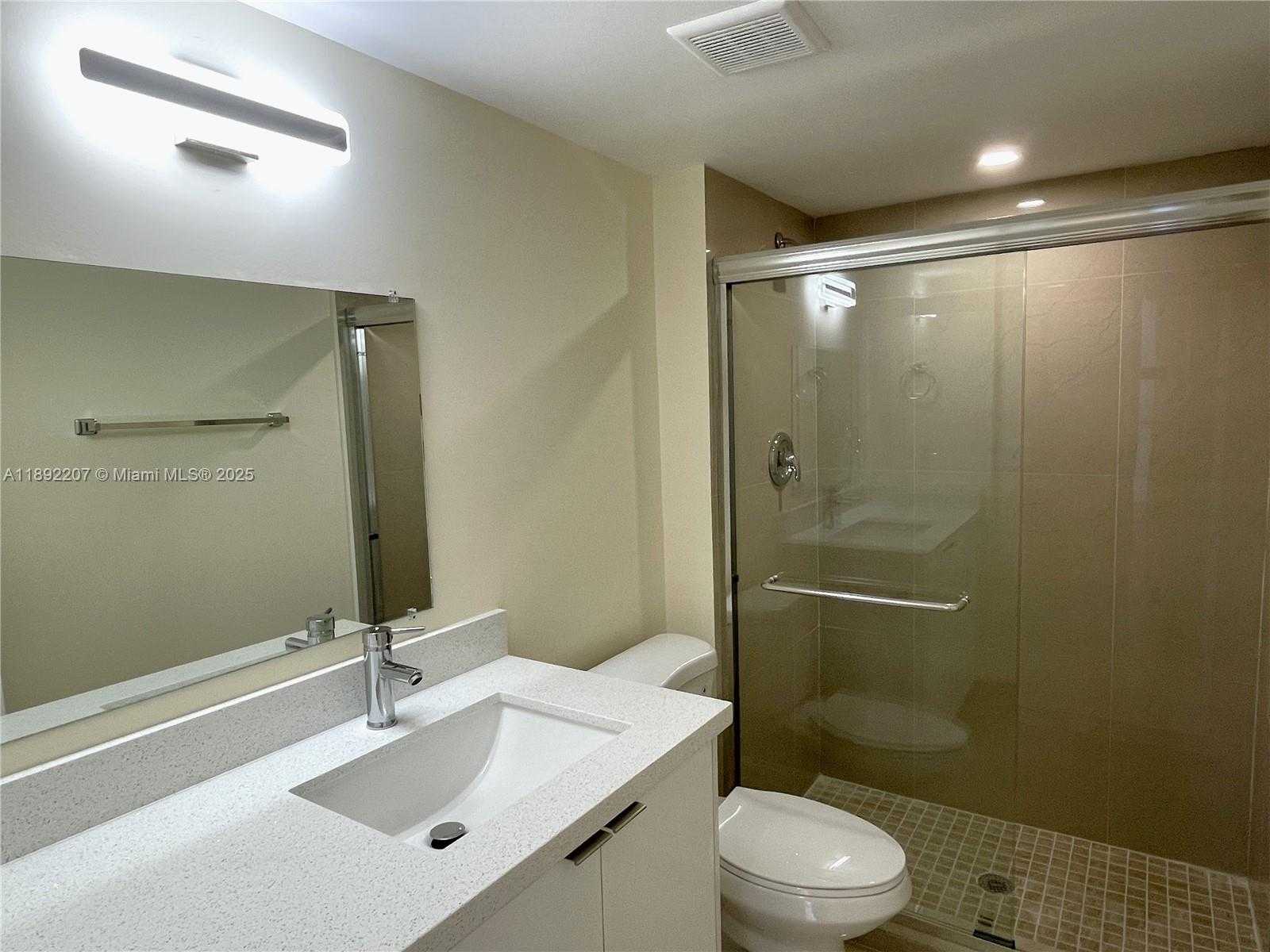 Small Image of 16950 WEST DIXIE HWY #B625, North Miami Beach Number 7
