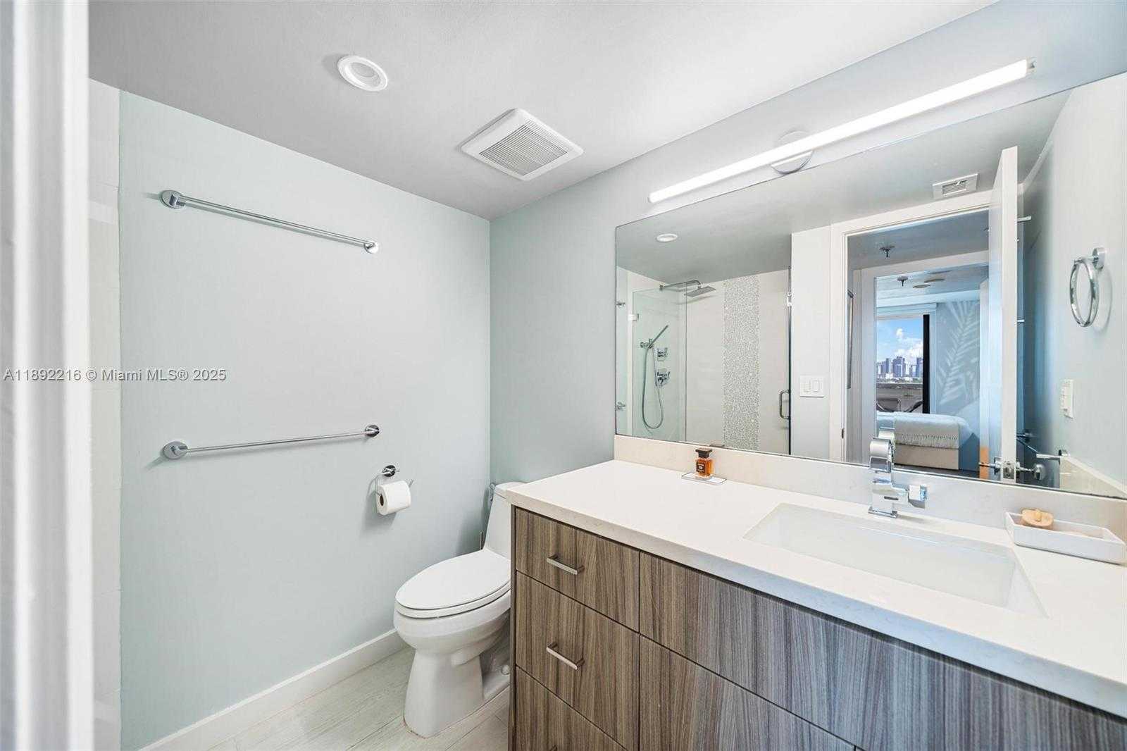 Small Image of 9 ISLAND AVE #1404, Miami Beach Number 10