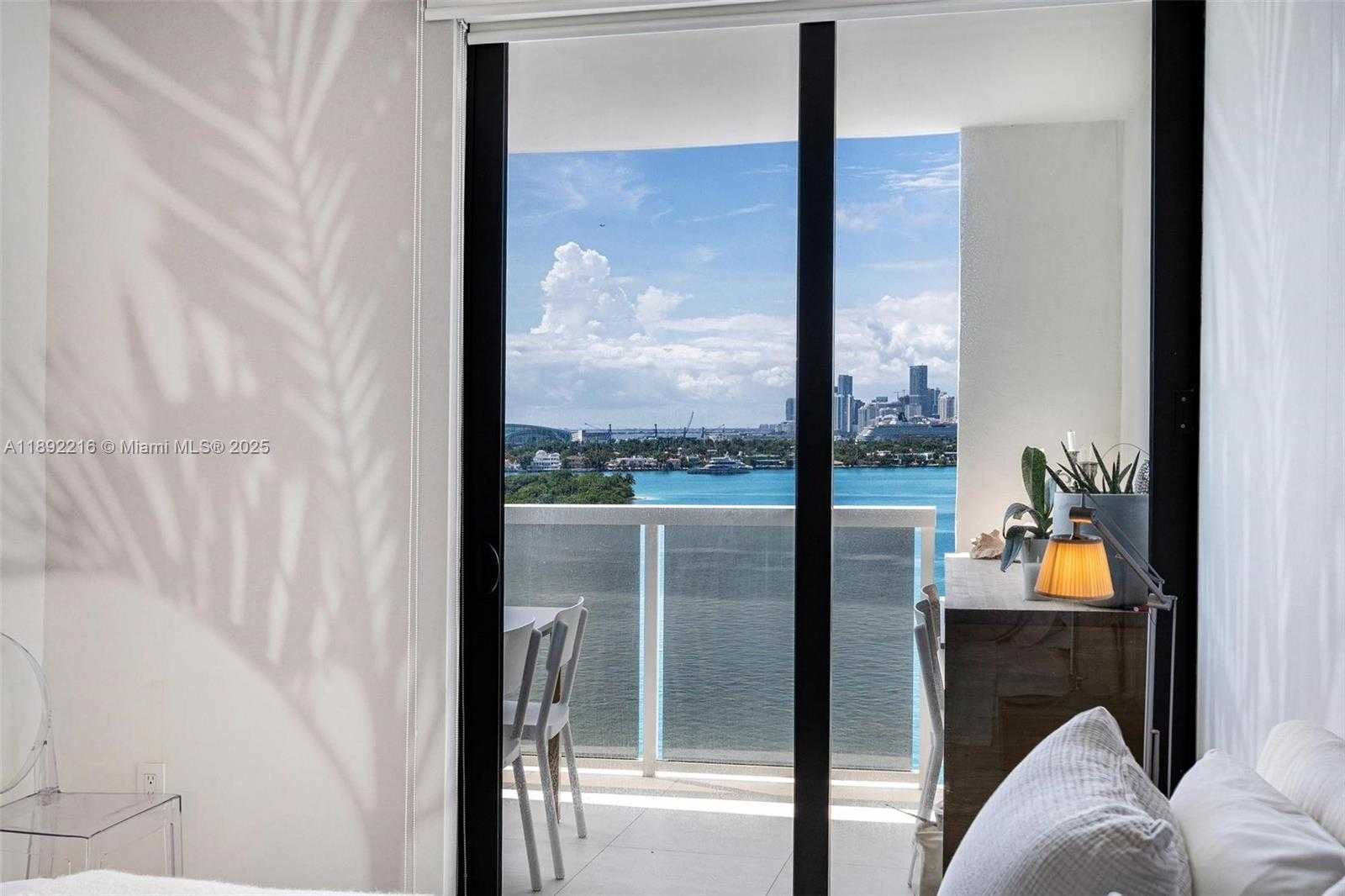 Small Image of 9 ISLAND AVE #1404, Miami Beach Number 11