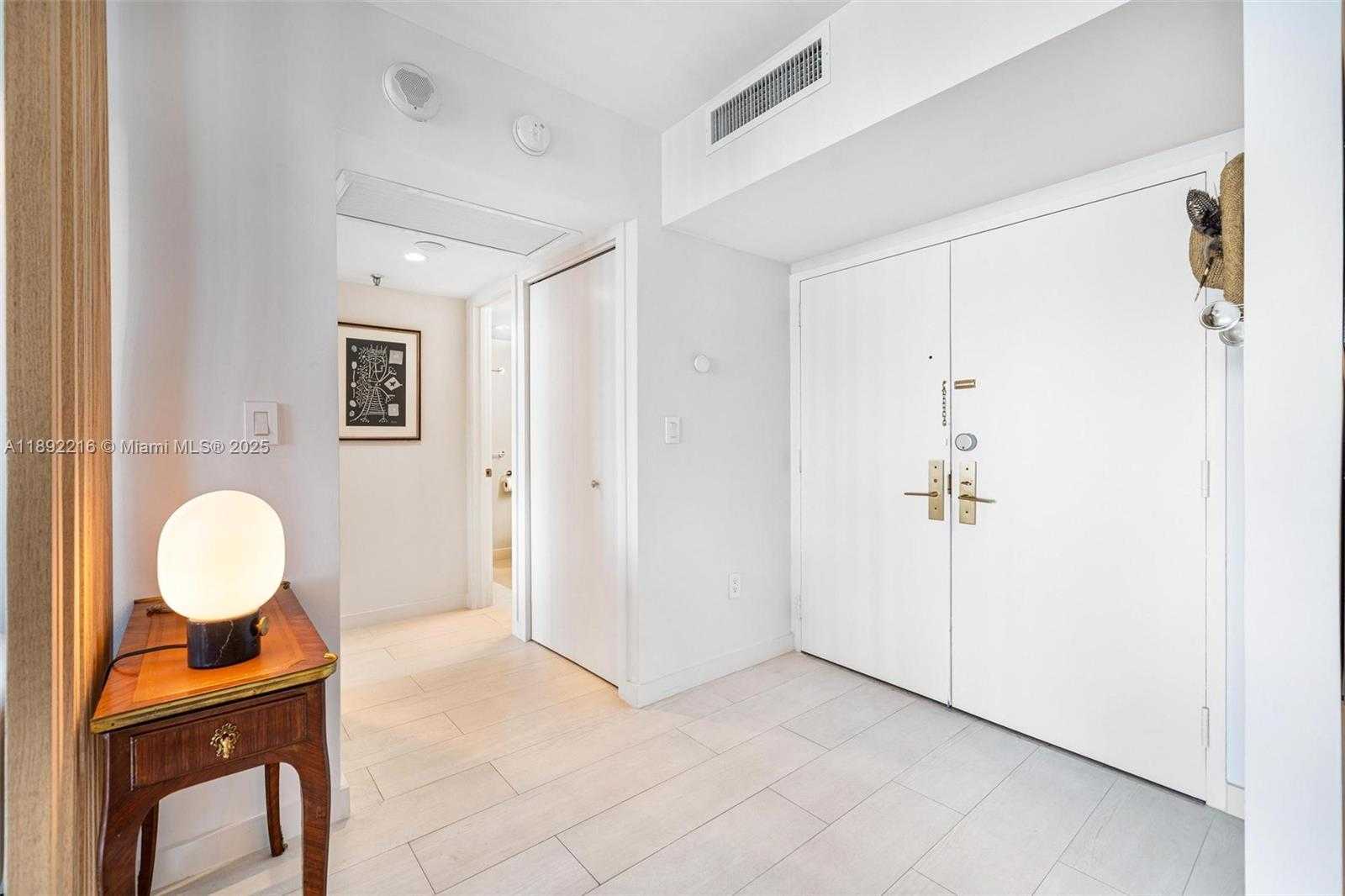 Small Image of 9 ISLAND AVE #1404, Miami Beach Number 13