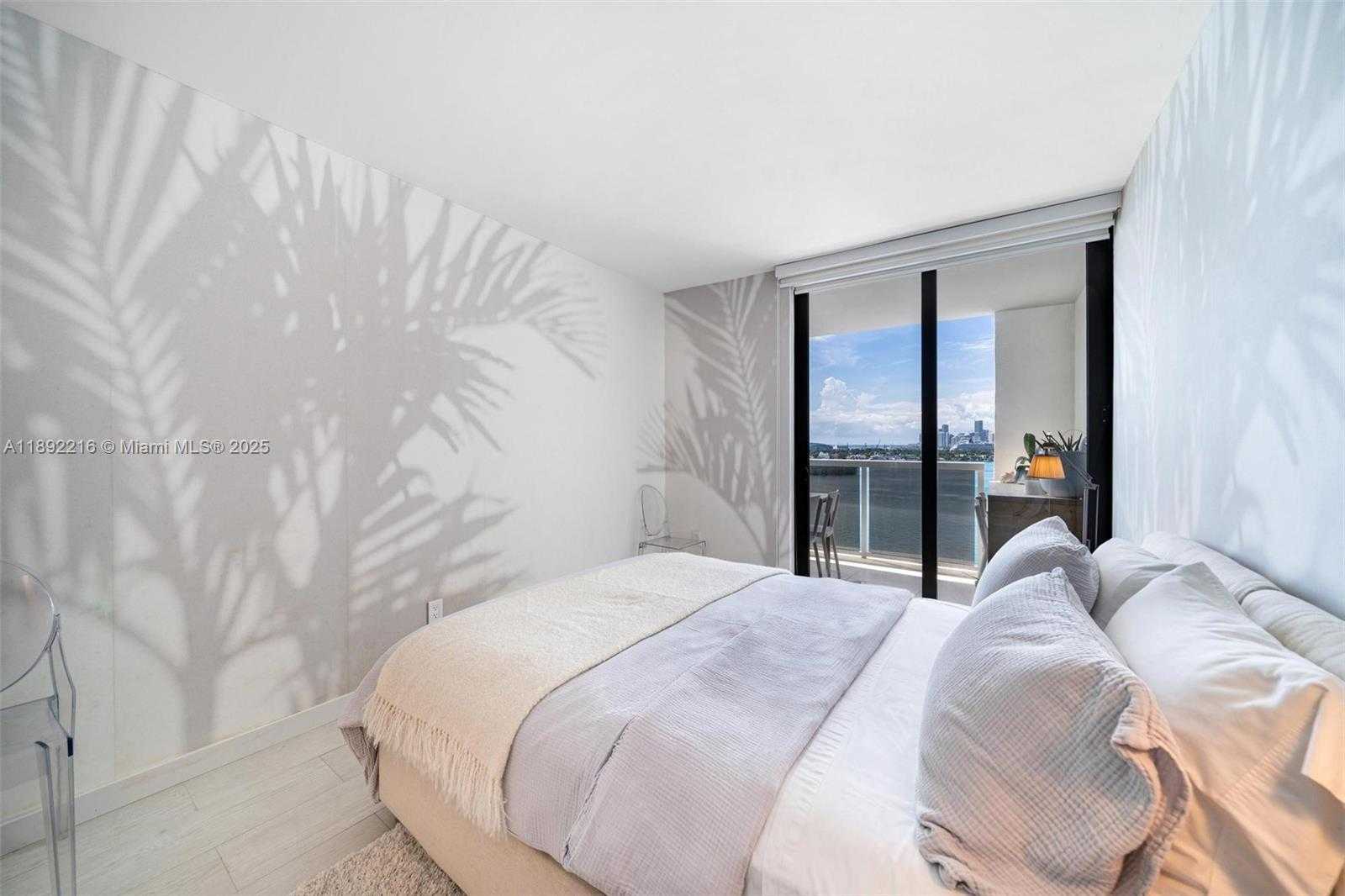 Small Image of 9 ISLAND AVE #1404, Miami Beach Number 24
