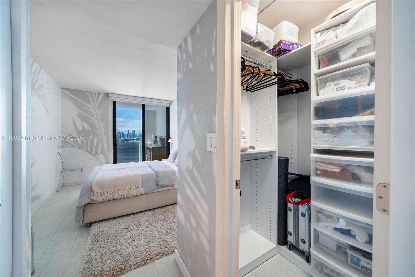 Small Image of 9 ISLAND AVE #1404, Miami Beach Number 25