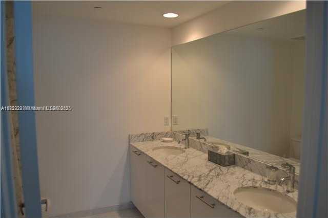 Small Image of 951 BRICKELL AVE #3810, Miami Number 10