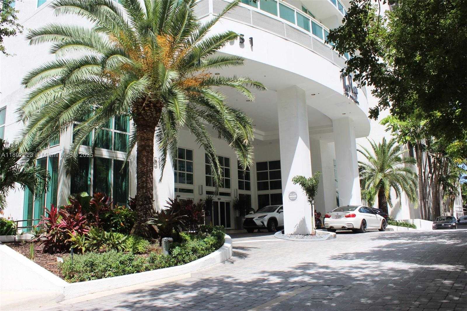 Small Image of 951 BRICKELL AVE #3810, Miami Number 3