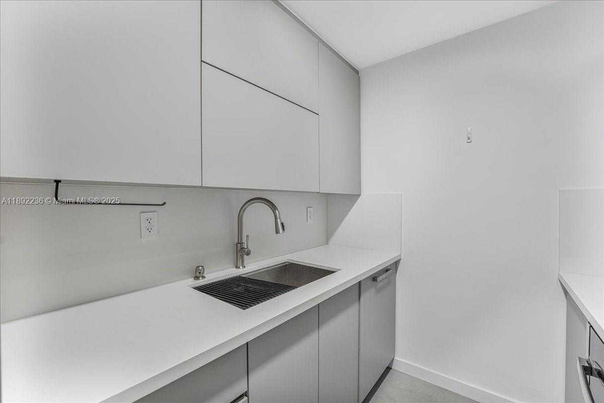 Small Image of 1865 79TH ST #12G, North Bay Village Number 24