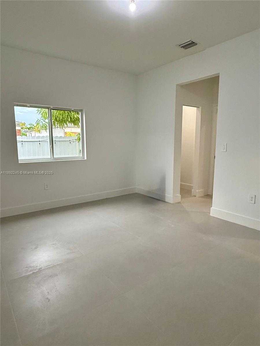 Small Image of Homestead Number 10