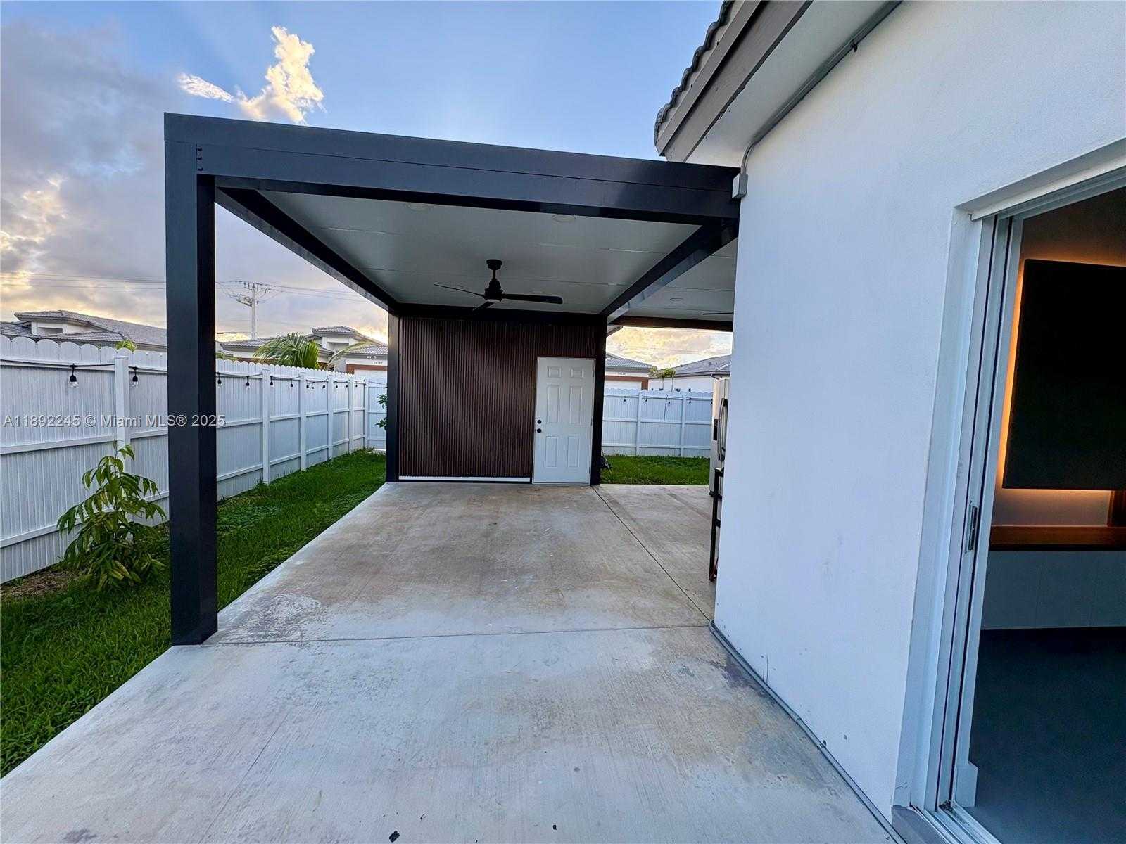 Small Image of Homestead Number 17