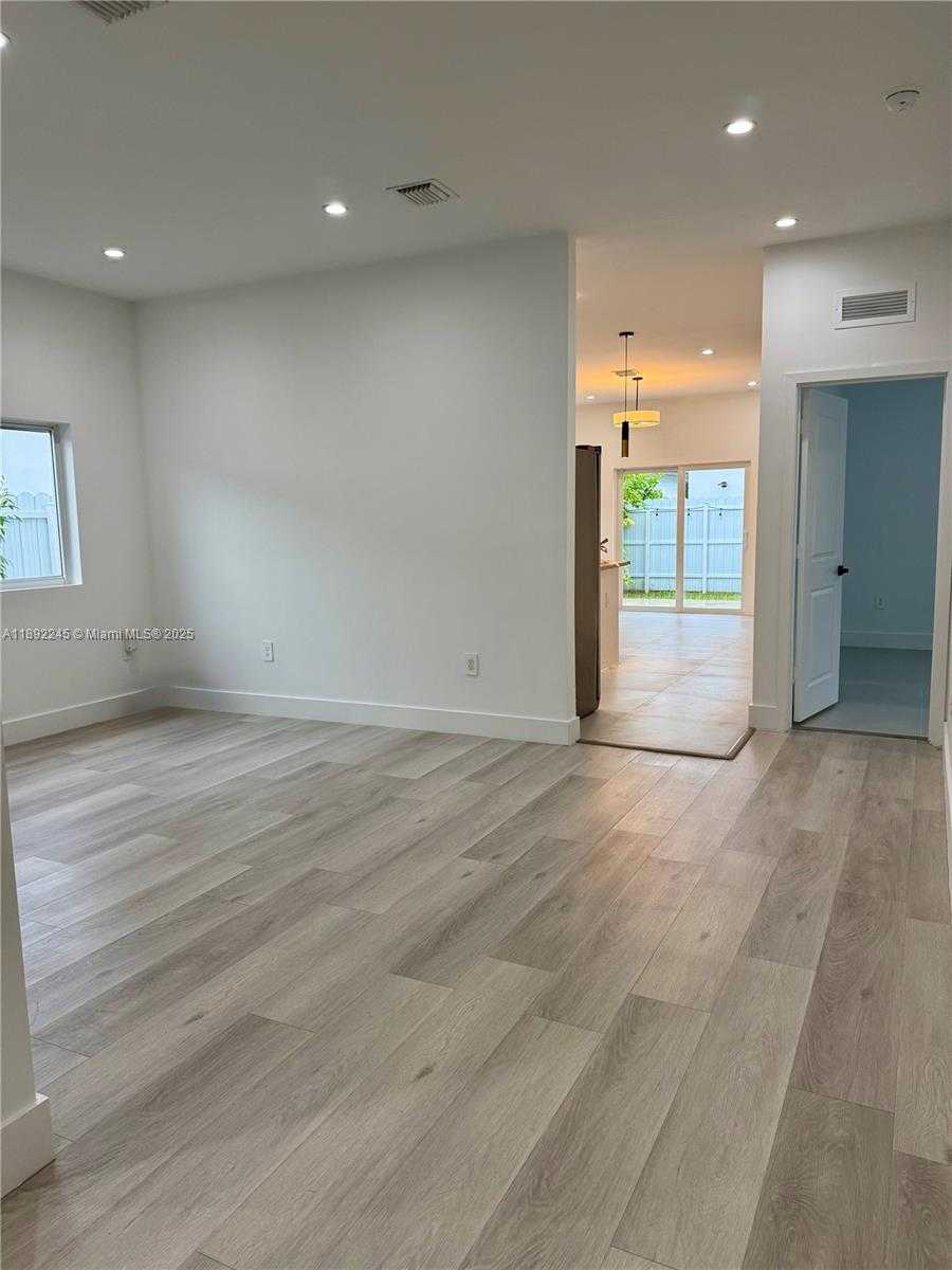 Small Image of Homestead Number 8