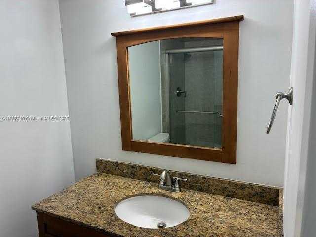 Small Image of 1420 BRICKELL BAY DR #1506D, Miami Number 19