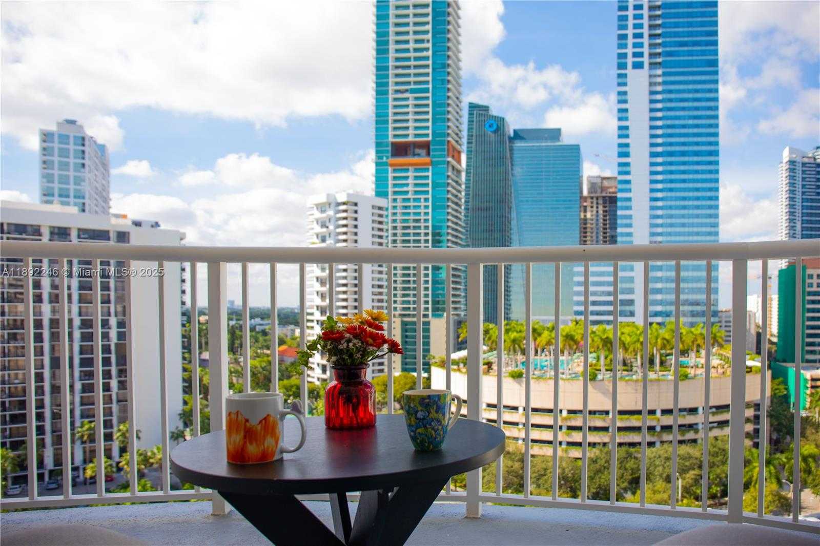 Small Image of 1420 BRICKELL BAY DR #1506D, Miami Number 20