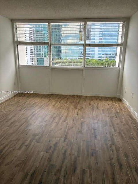 Small Image of 1420 BRICKELL BAY DR #1506D, Miami Number 8