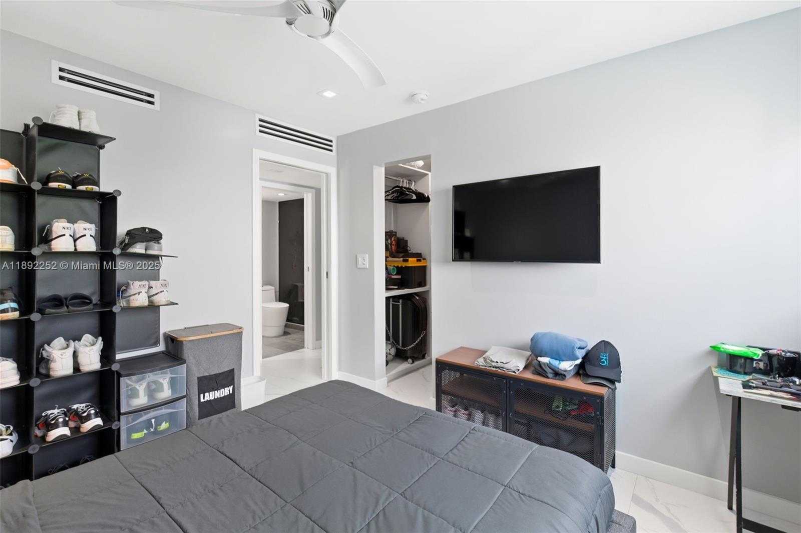 Small Image of 1428 EUCLID AVE #207, Miami Beach Number 16