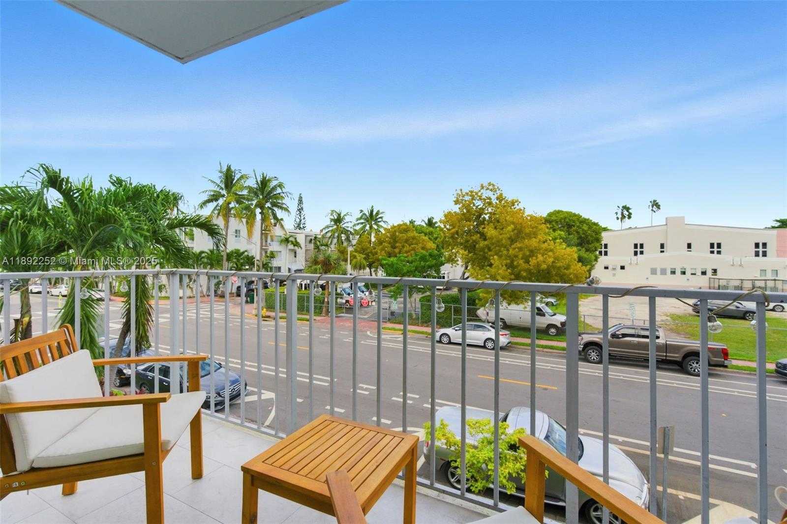 Small Image of 1428 EUCLID AVE #207, Miami Beach Number 8