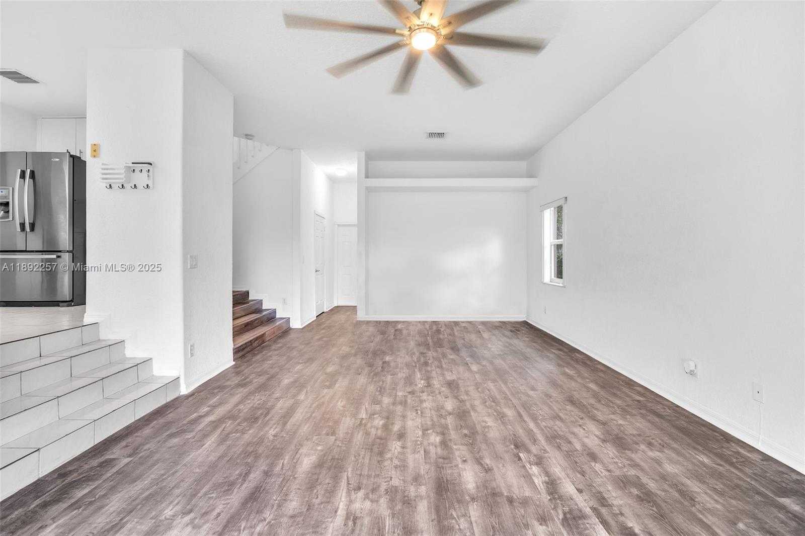 Small Image of 1637 SOUTH WEST 156TH AV, Pembroke Pines Number 11