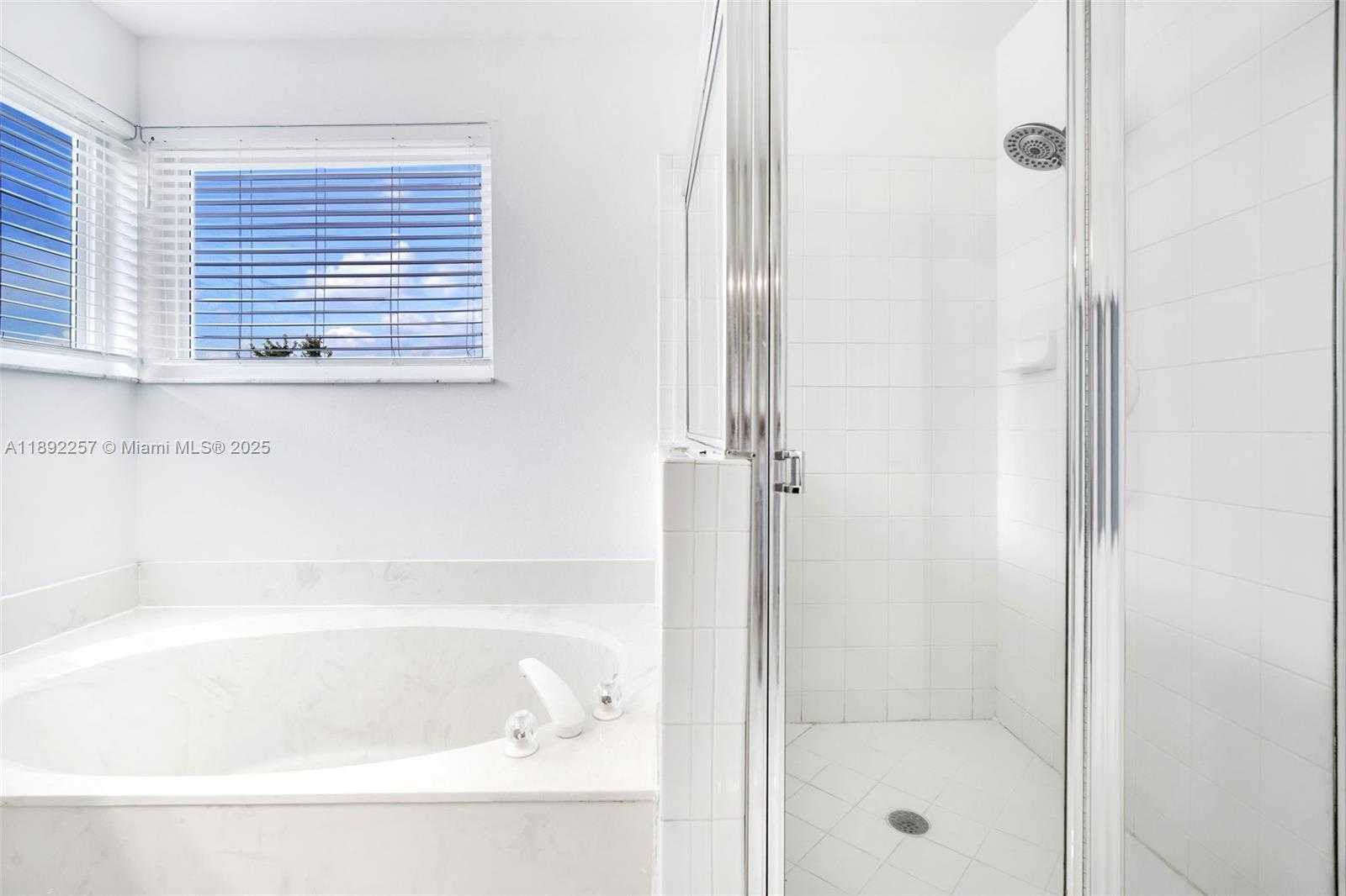 Small Image of 1637 SOUTH WEST 156TH AV, Pembroke Pines Number 16