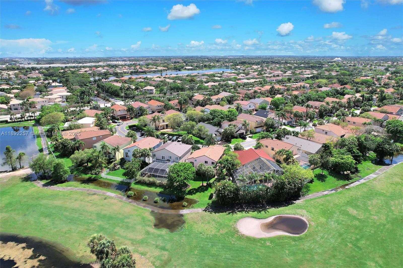 Small Image of 1637 SOUTH WEST 156TH AV, Pembroke Pines Number 2