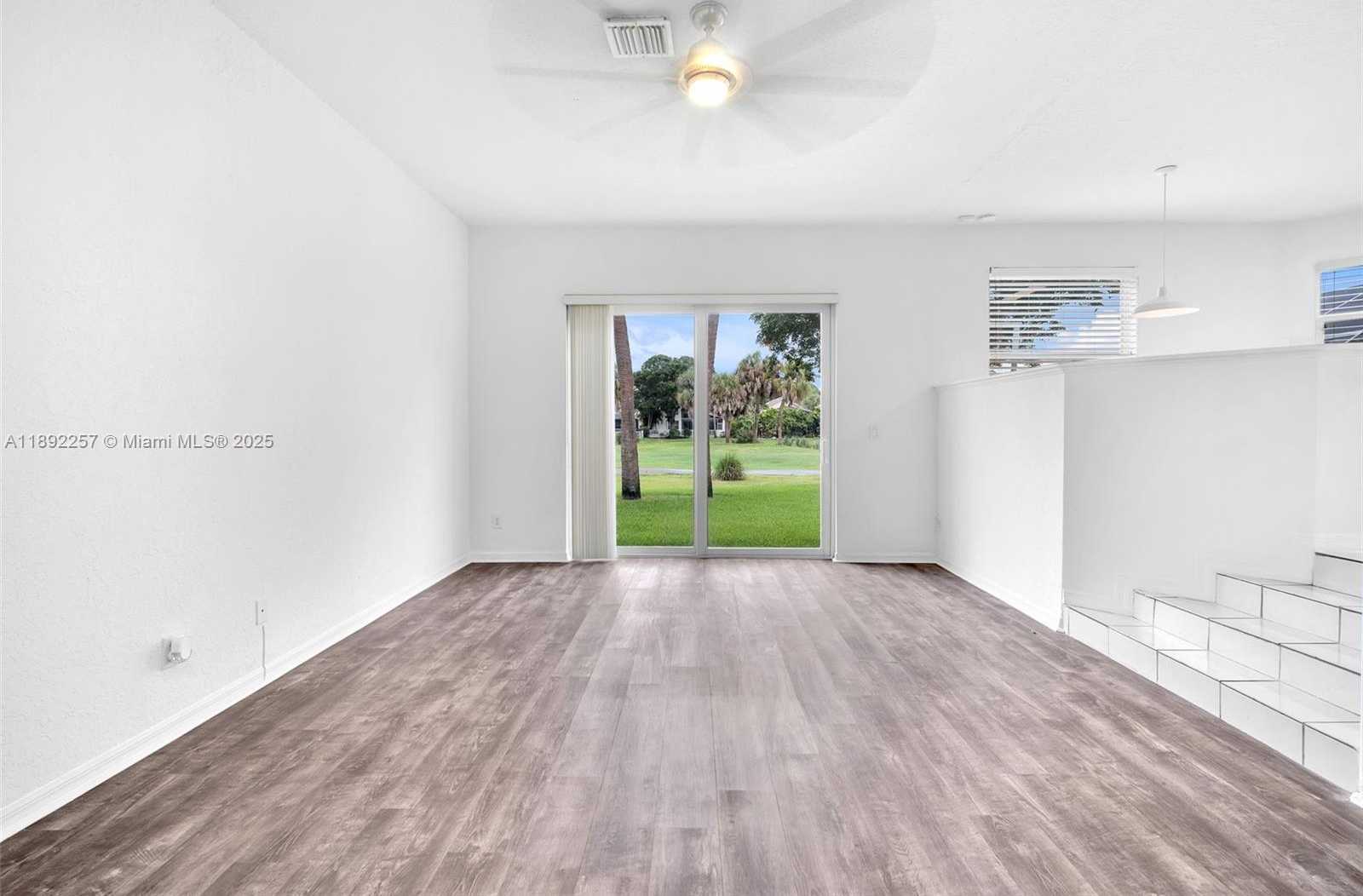 Small Image of 1637 SOUTH WEST 156TH AV, Pembroke Pines Number 9
