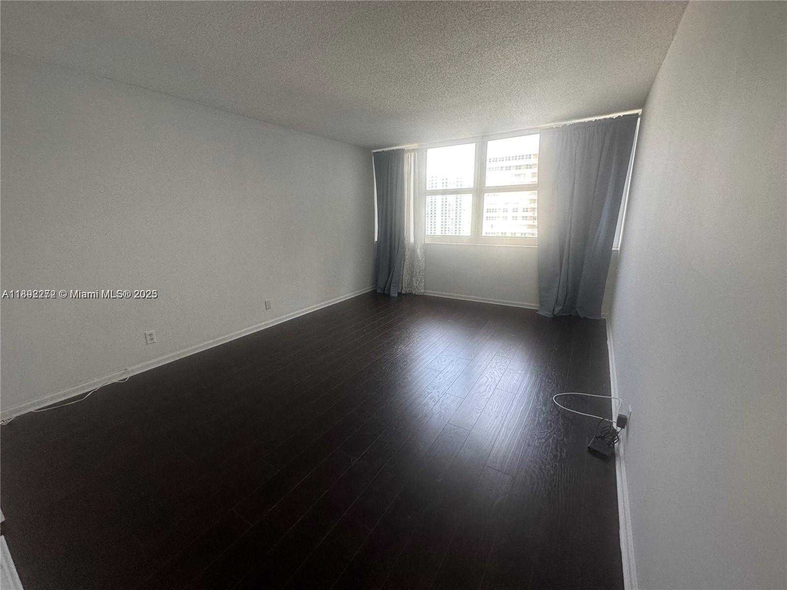 Small Image of 2030 SOUTH OCEAN DR #1705, Hallandale Beach Number 10