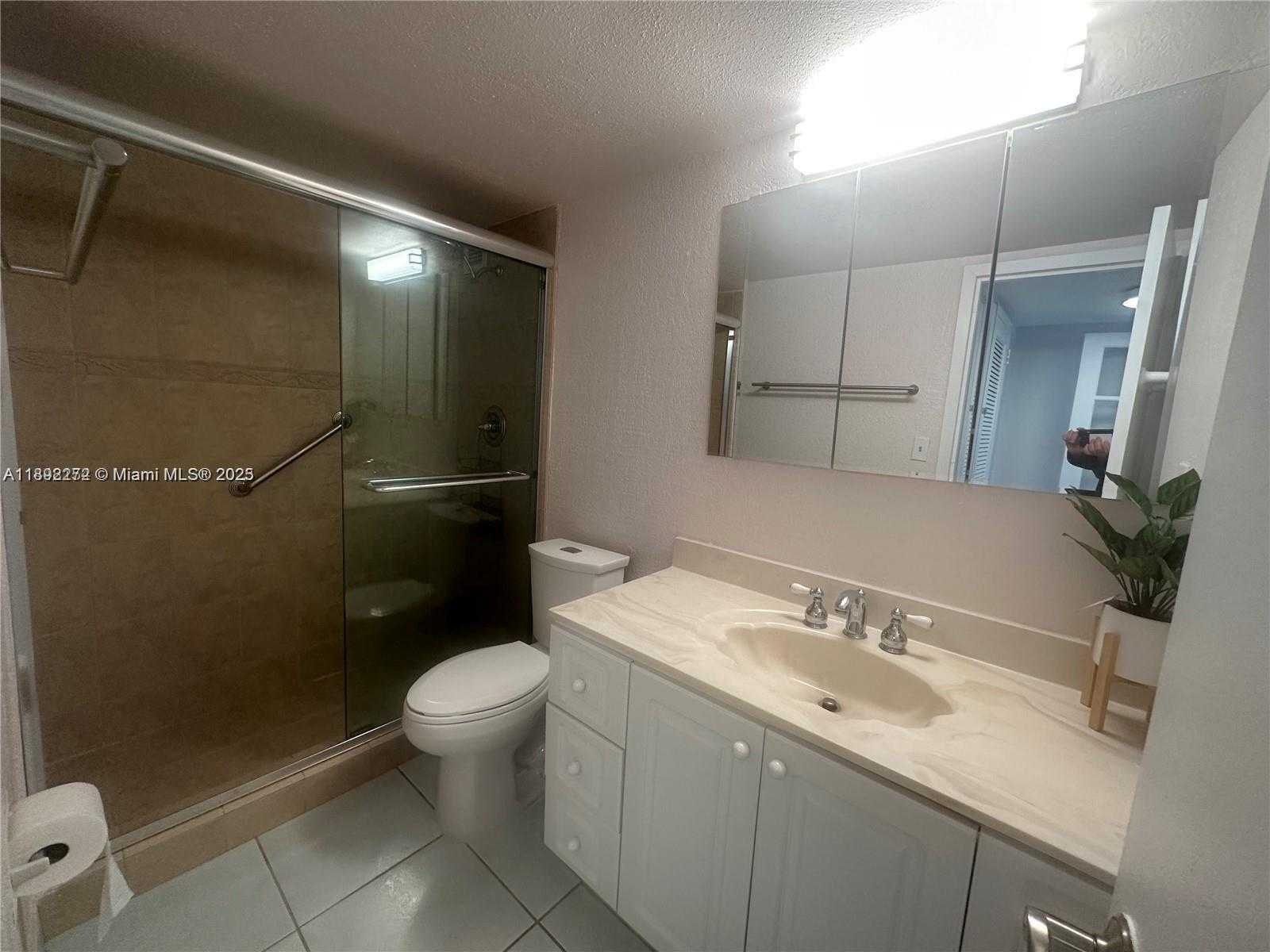 Small Image of 2030 SOUTH OCEAN DR #1705, Hallandale Beach Number 12