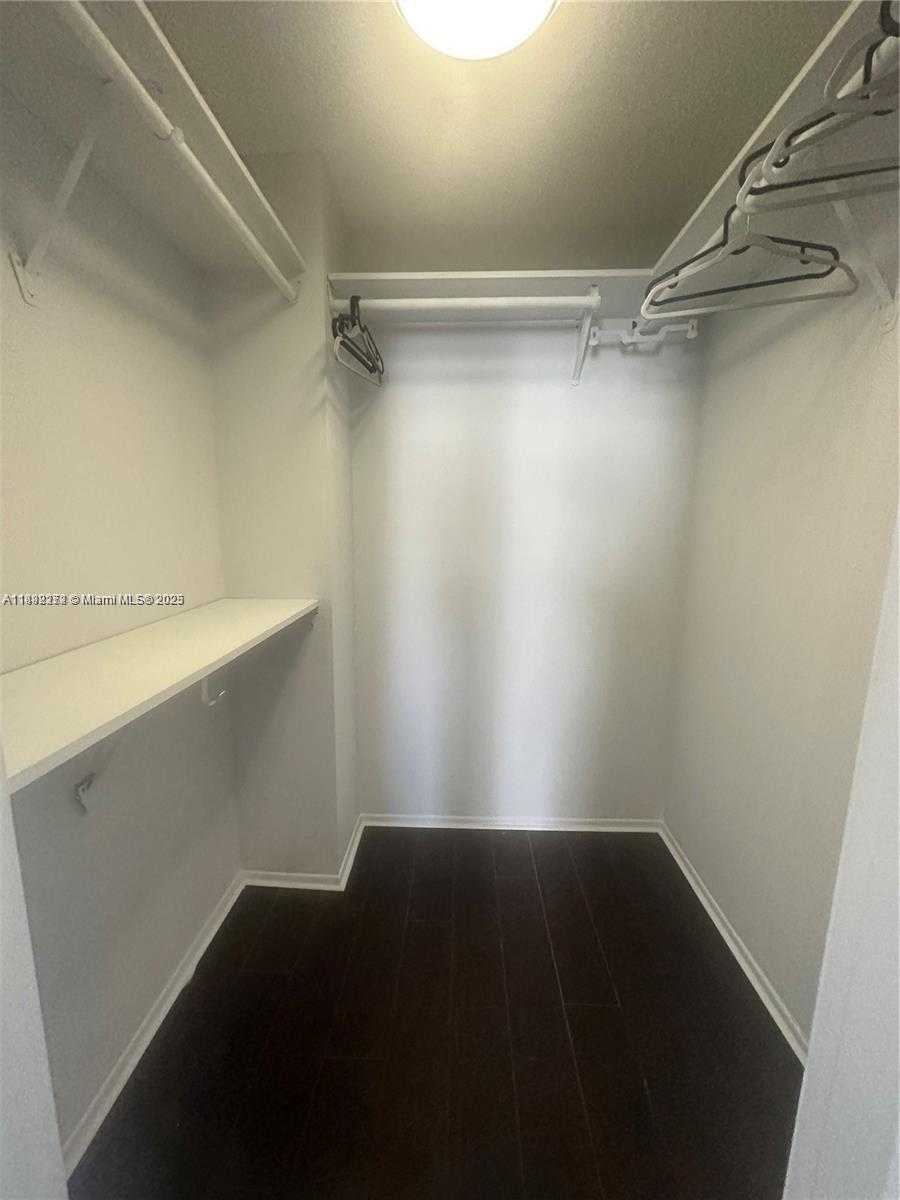 Small Image of 2030 SOUTH OCEAN DR #1705, Hallandale Beach Number 13
