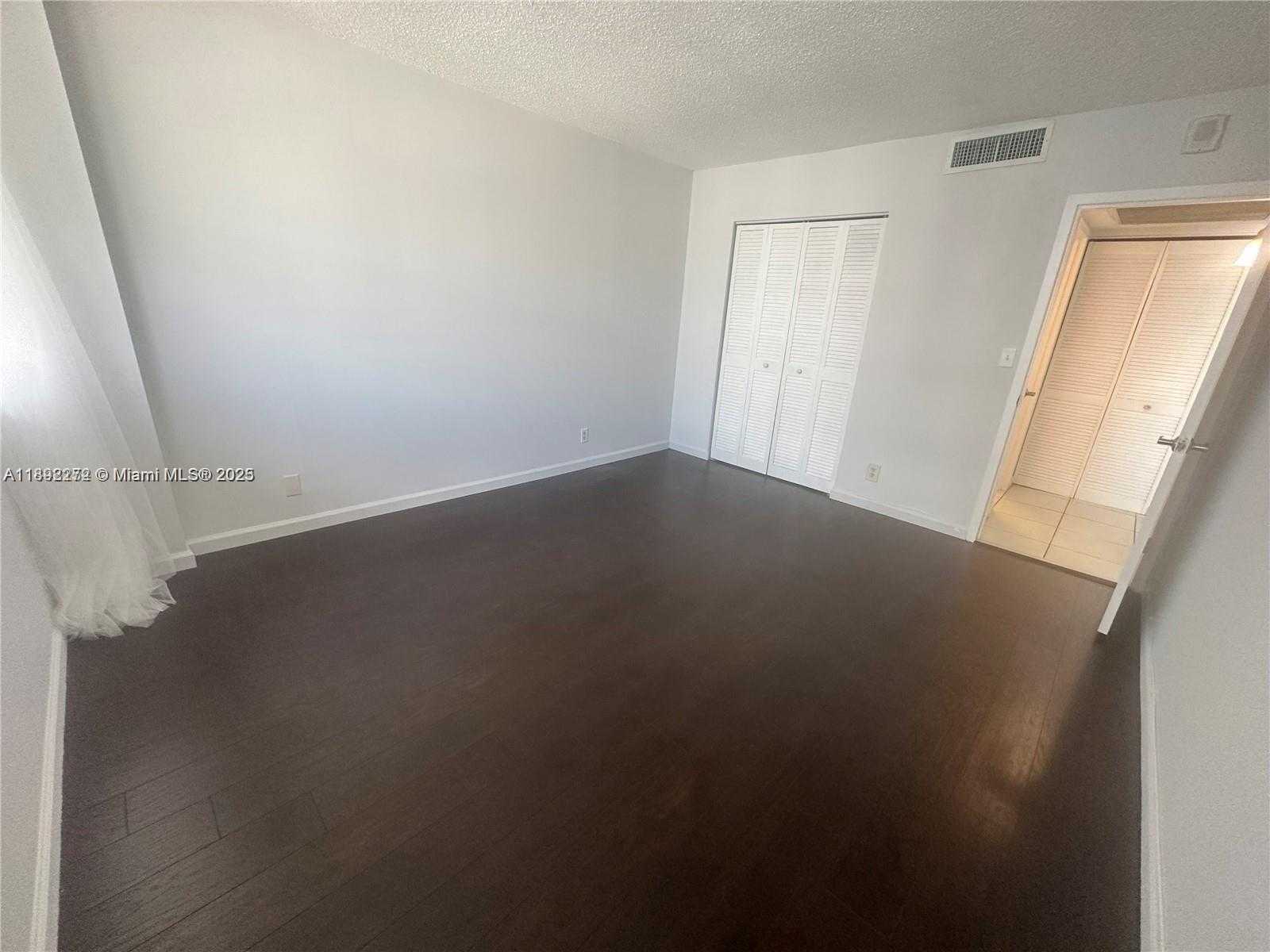 Small Image of 2030 SOUTH OCEAN DR #1705, Hallandale Beach Number 15