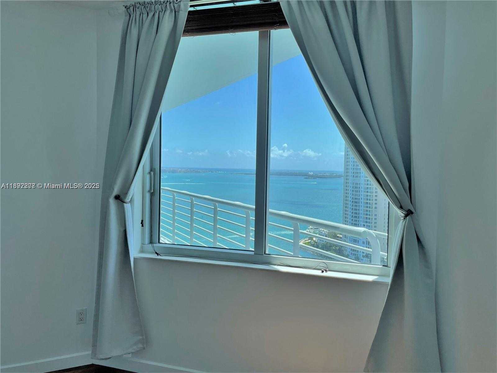 Small Image of 325 SOUTH BISCAYNE BLVD #2619, Miami Number 14