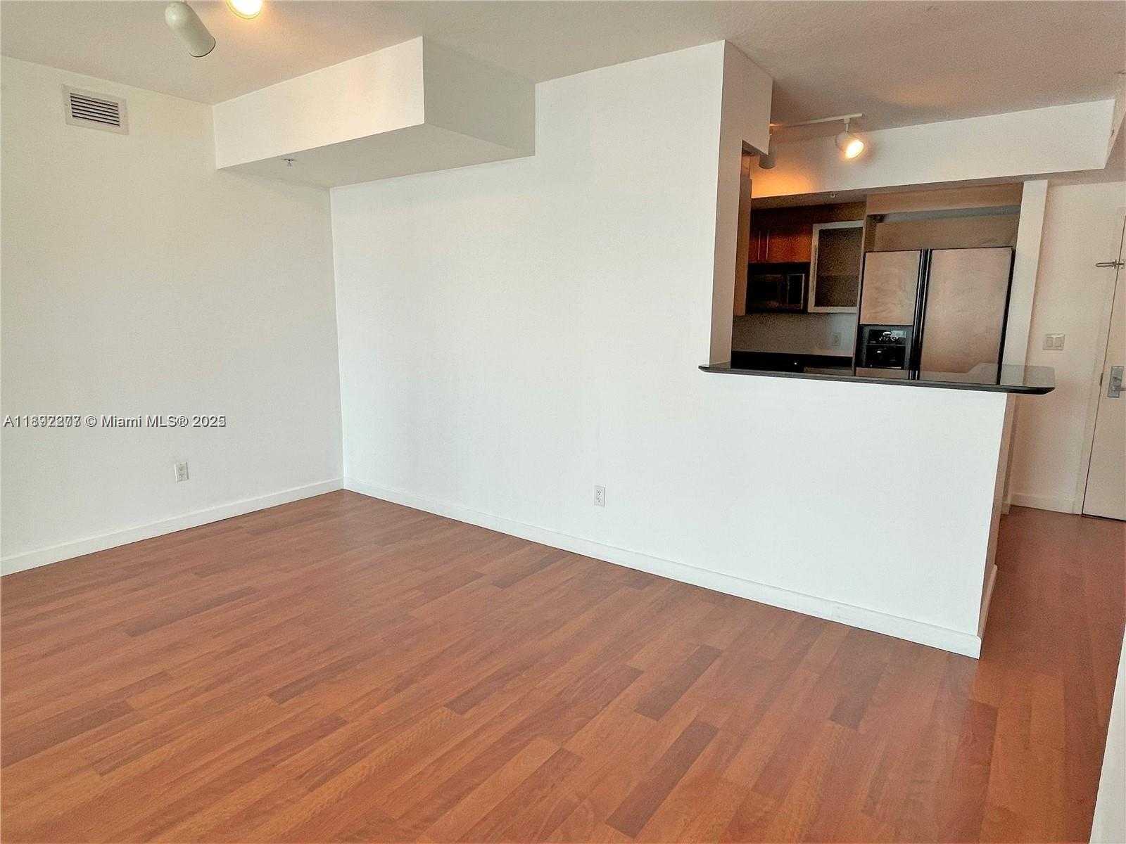 Small Image of 325 SOUTH BISCAYNE BLVD #2619, Miami Number 25