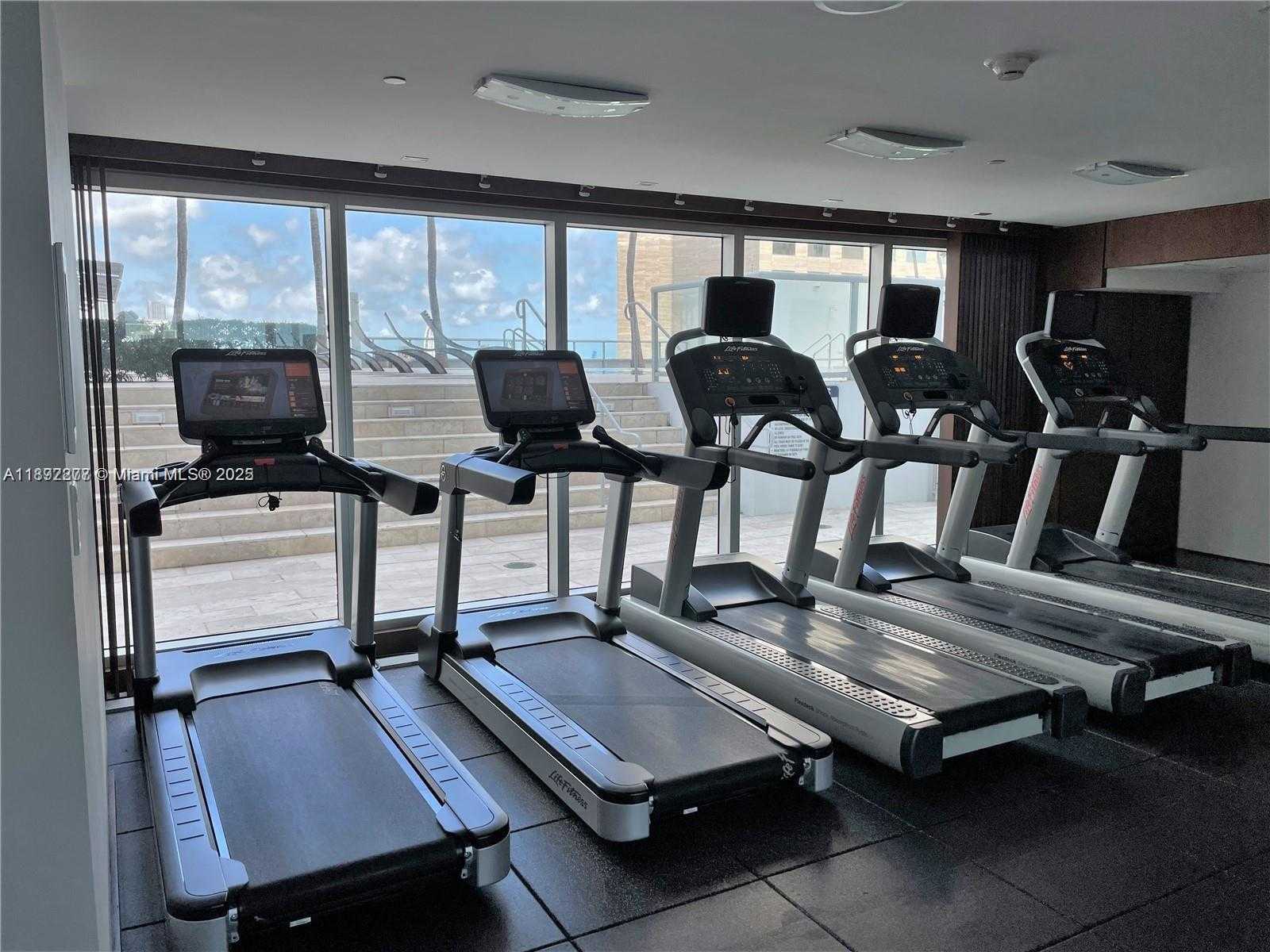 Small Image of 325 SOUTH BISCAYNE BLVD #2619, Miami Number 30