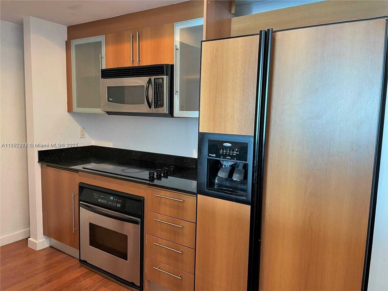 Small Image of 325 SOUTH BISCAYNE BLVD #2619, Miami Number 7