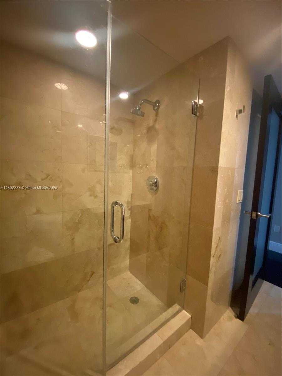 Small Image of 185 SOUTH WEST 7 ST #2312, Miami Number 11