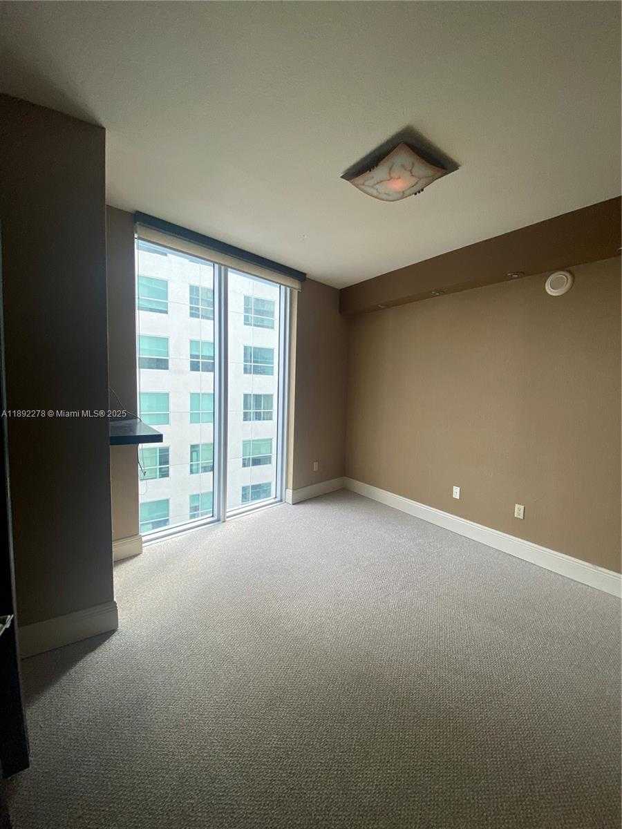 Small Image of 185 SOUTH WEST 7 ST #2312, Miami Number 14
