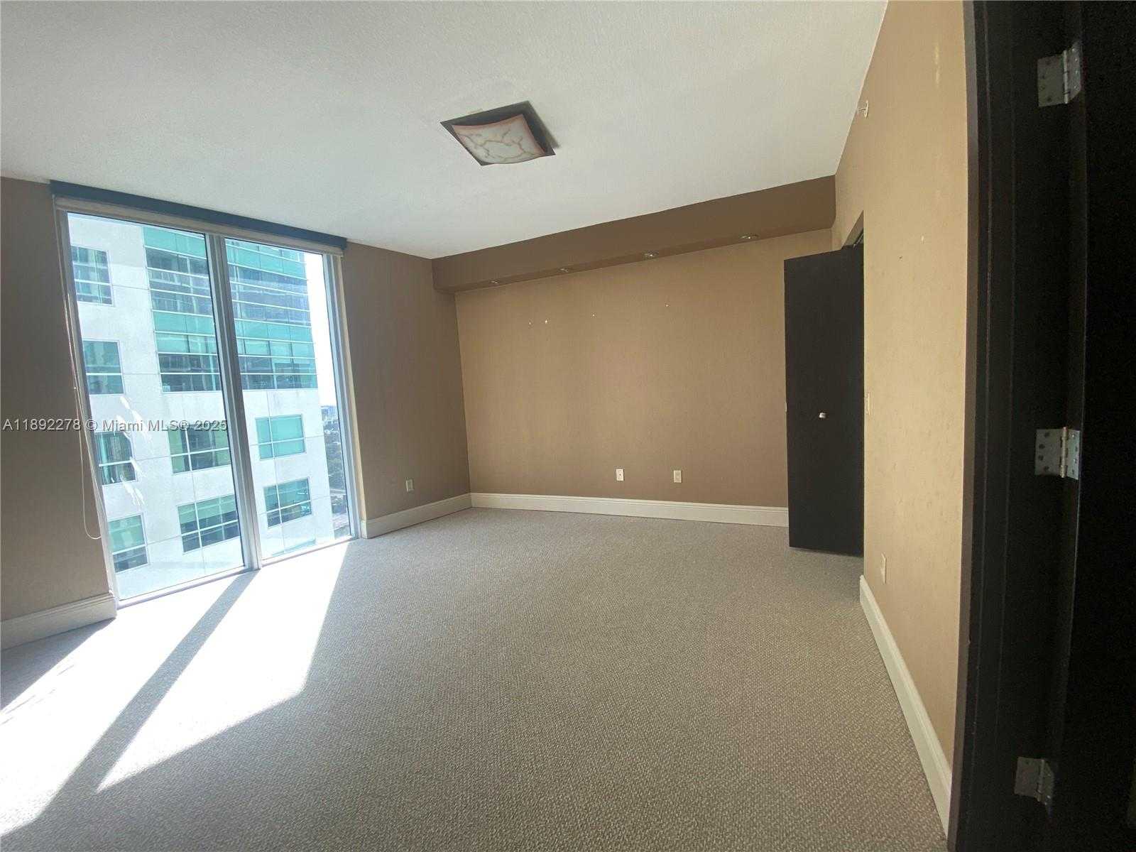Small Image of 185 SOUTH WEST 7 ST #2312, Miami Number 15