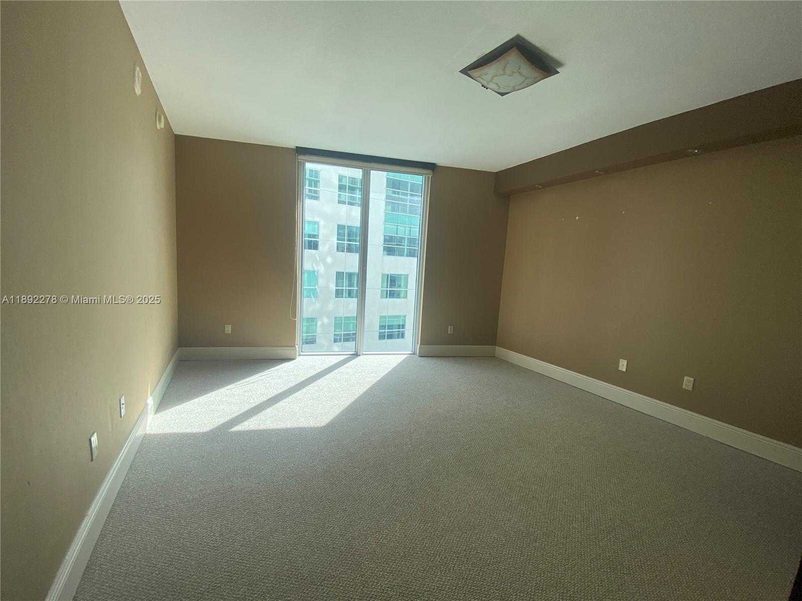 Small Image of 185 SOUTH WEST 7 ST #2312, Miami Number 18