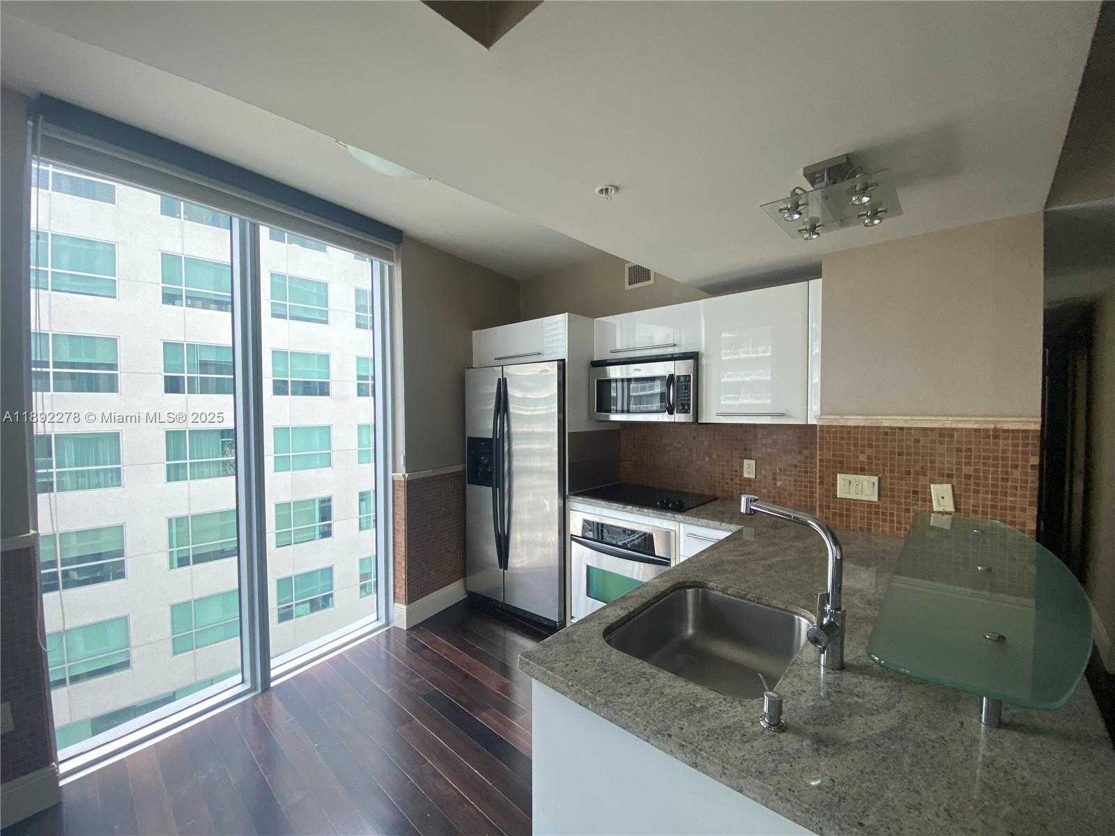 Small Image of 185 SOUTH WEST 7 ST #2312, Miami Number 5