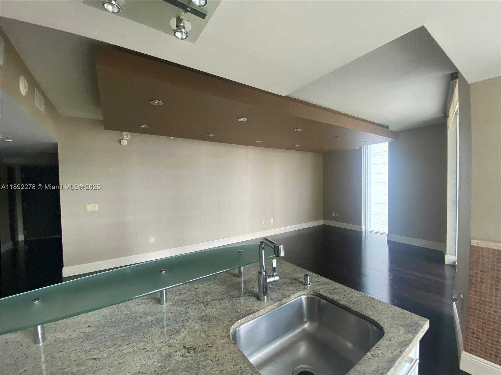 Small Image of 185 SOUTH WEST 7 ST #2312, Miami Number 8