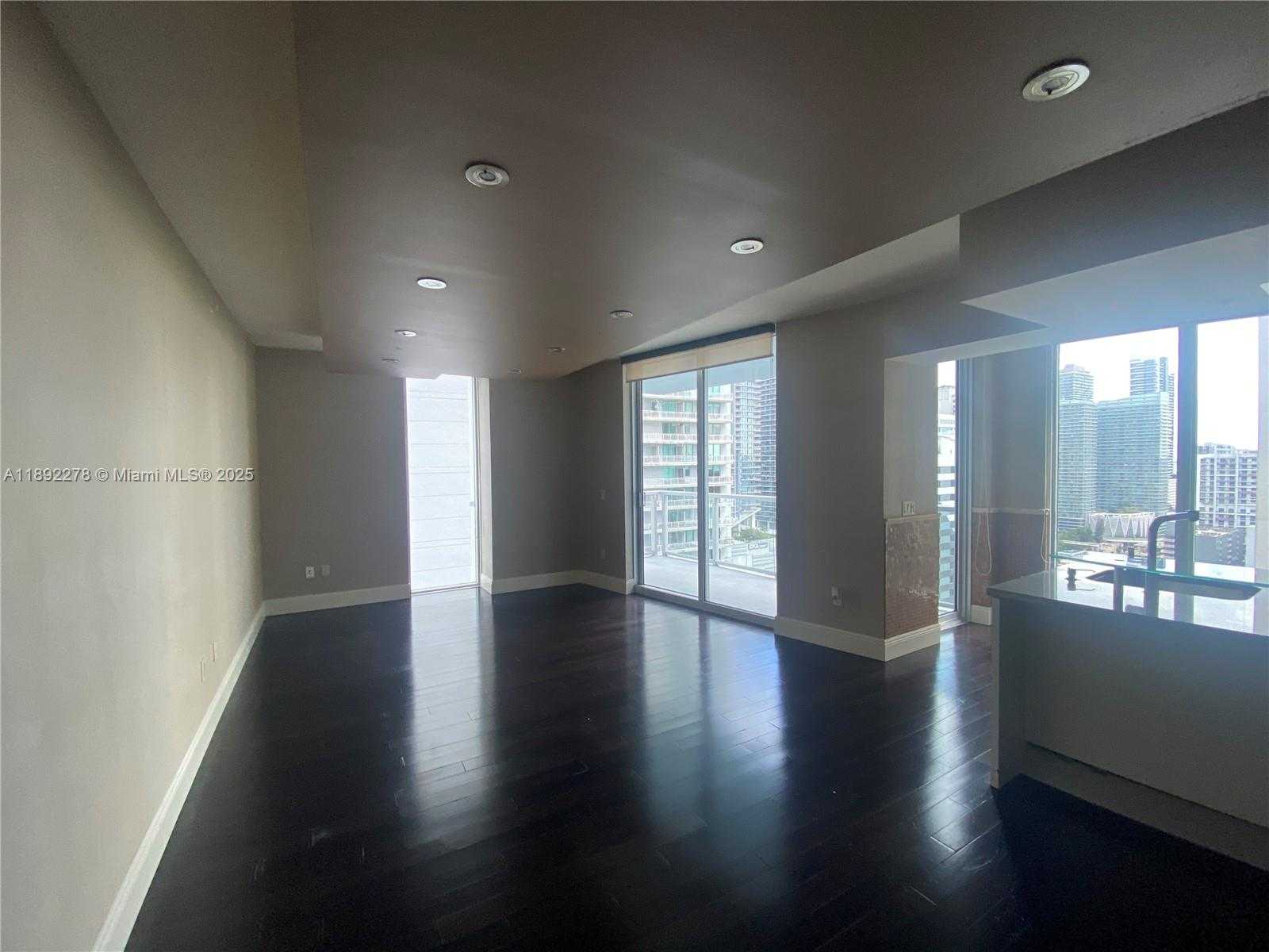 Small Image of 185 SOUTH WEST 7 ST #2312, Miami Number 9