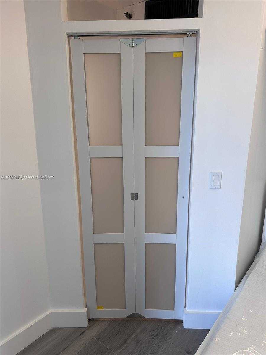 Small Image of 555 NORTH EAST 15TH ST #416, Miami Number 5