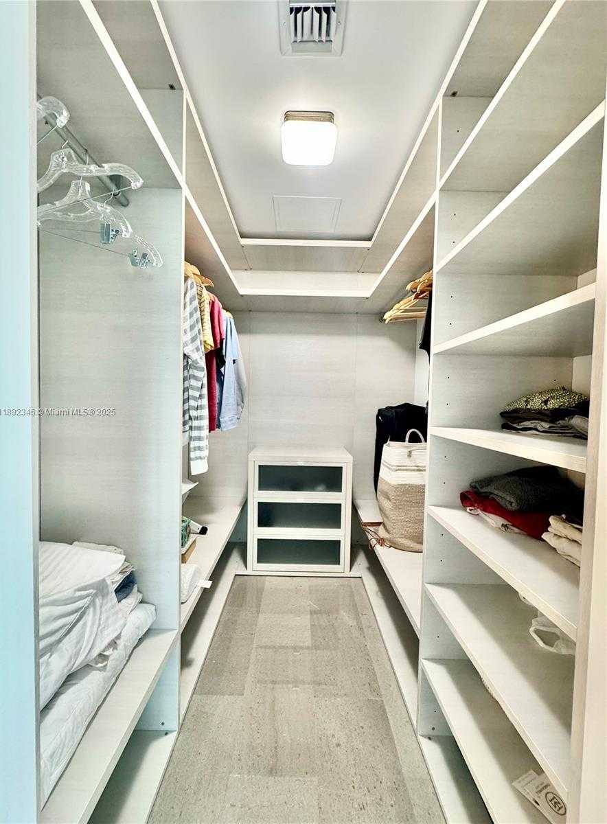 Small Image of 68 SOUTH EAST 6TH ST #1501, Miami Number 19