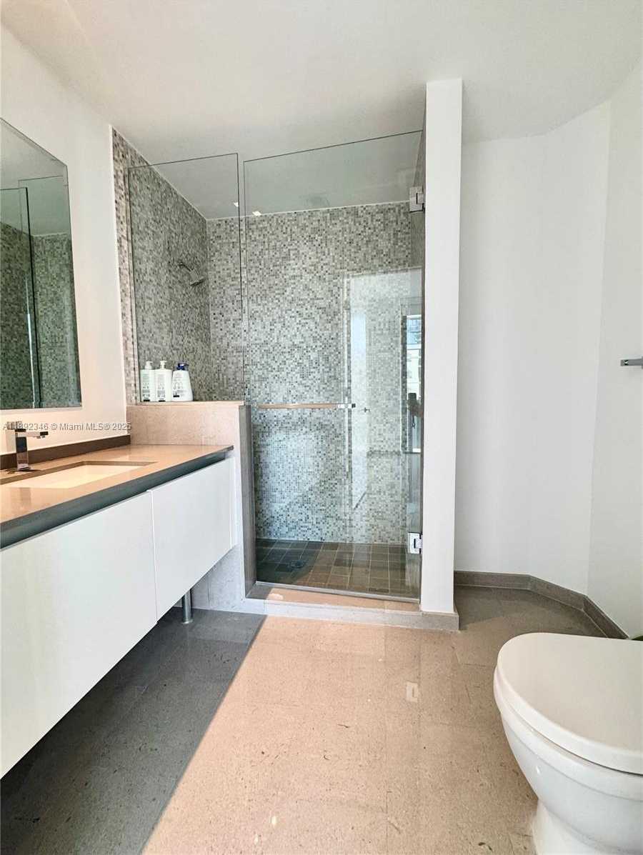 Small Image of 68 SOUTH EAST 6TH ST #1501, Miami Number 22