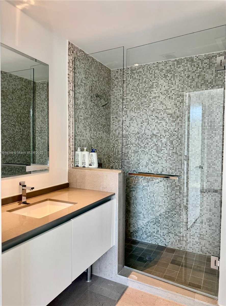 Small Image of 68 SOUTH EAST 6TH ST #1501, Miami Number 23