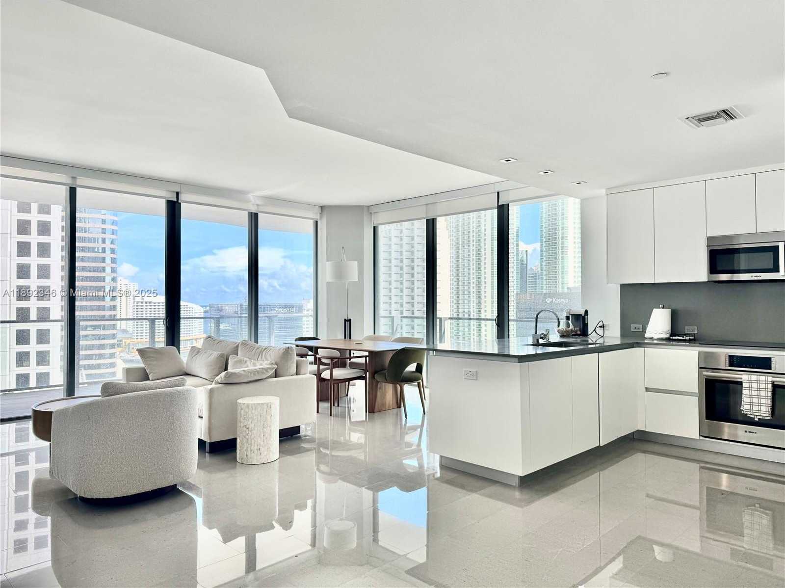Small Image of 68 SOUTH EAST 6TH ST #1501, Miami Number 37