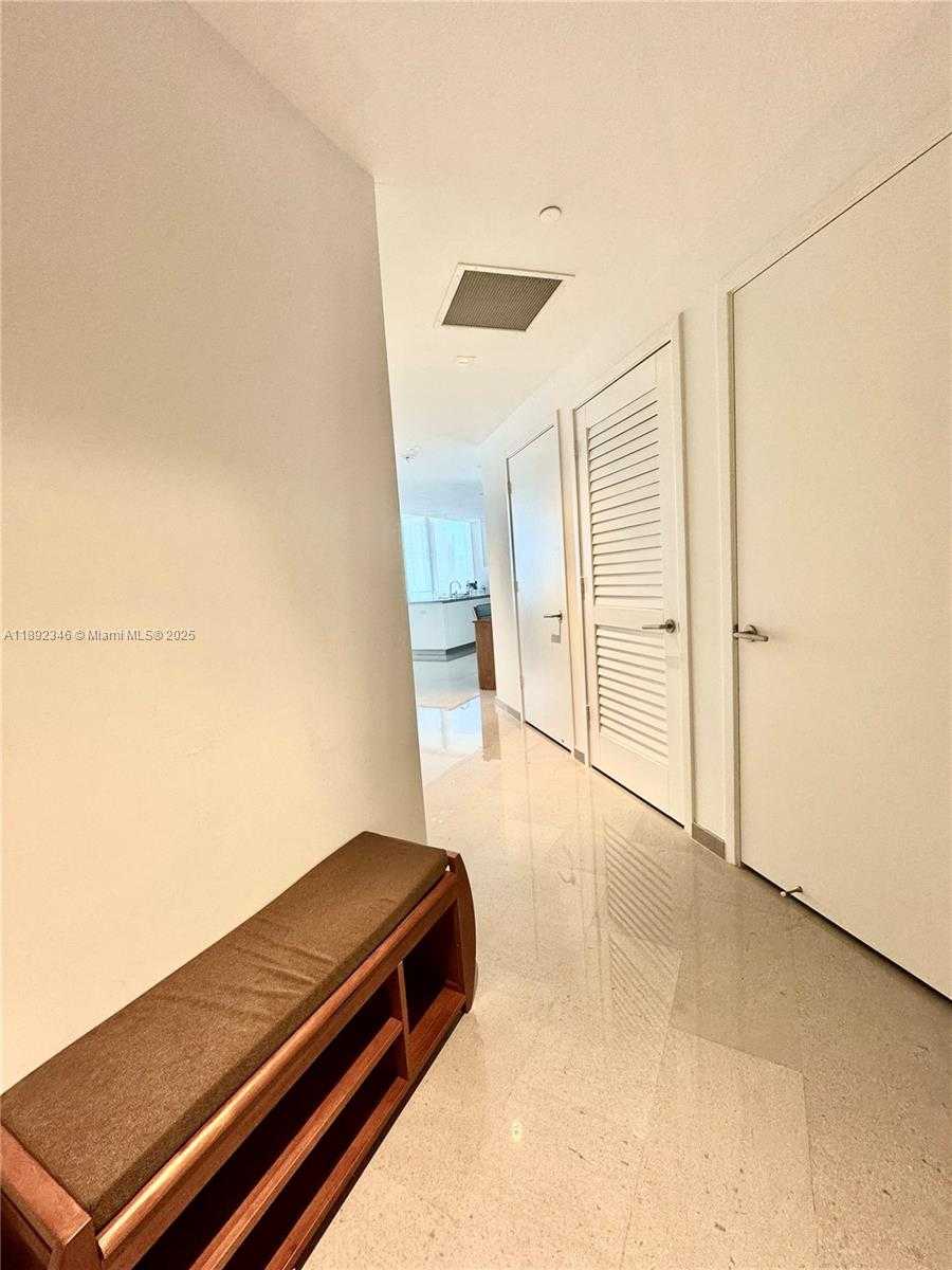 Small Image of 68 SOUTH EAST 6TH ST #1501, Miami Number 39
