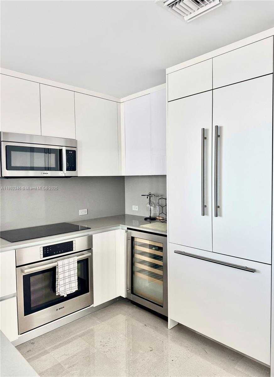 Small Image of 68 SOUTH EAST 6TH ST #1501, Miami Number 5