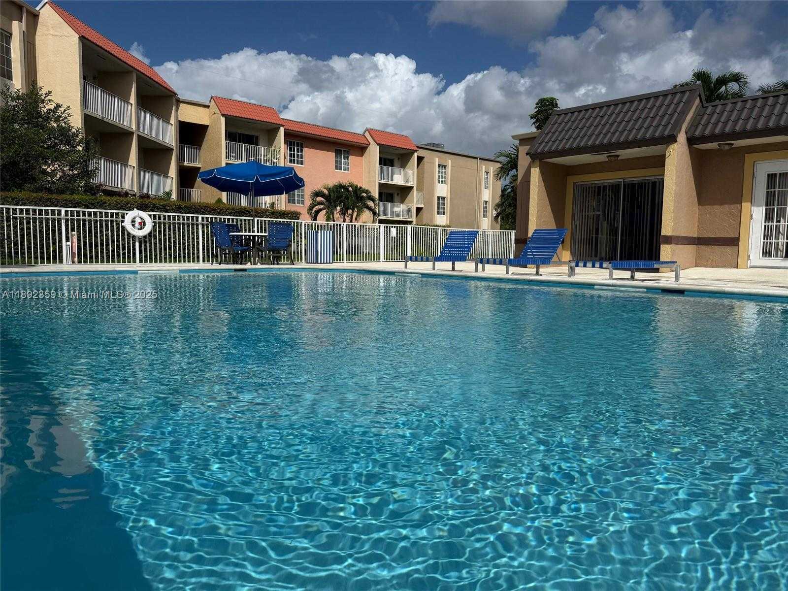 Small Image of 5112 NORTH WEST 79TH AVE #303, Doral Number 16