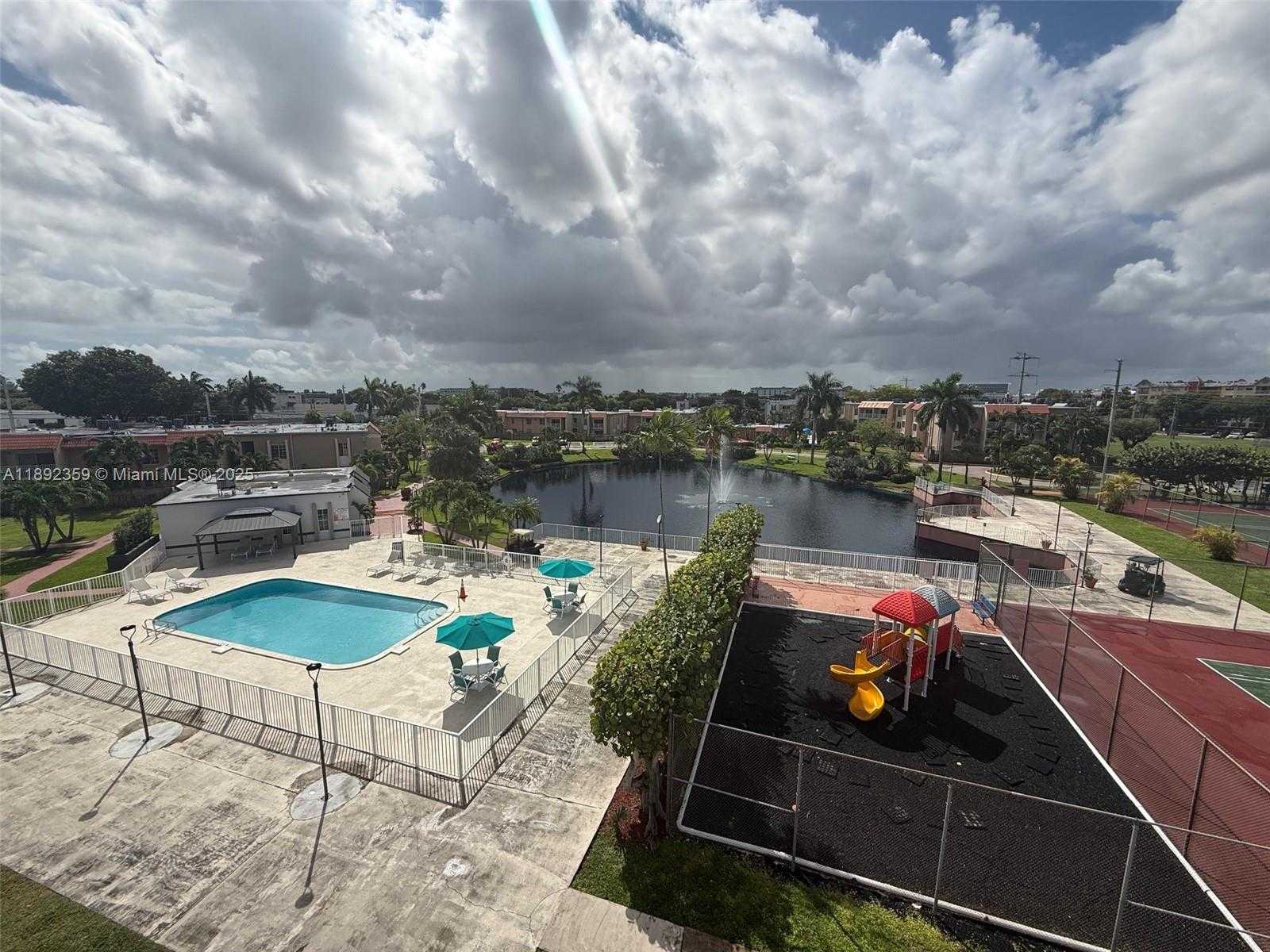 Small Image of 5112 NORTH WEST 79TH AVE #303, Doral Number 18