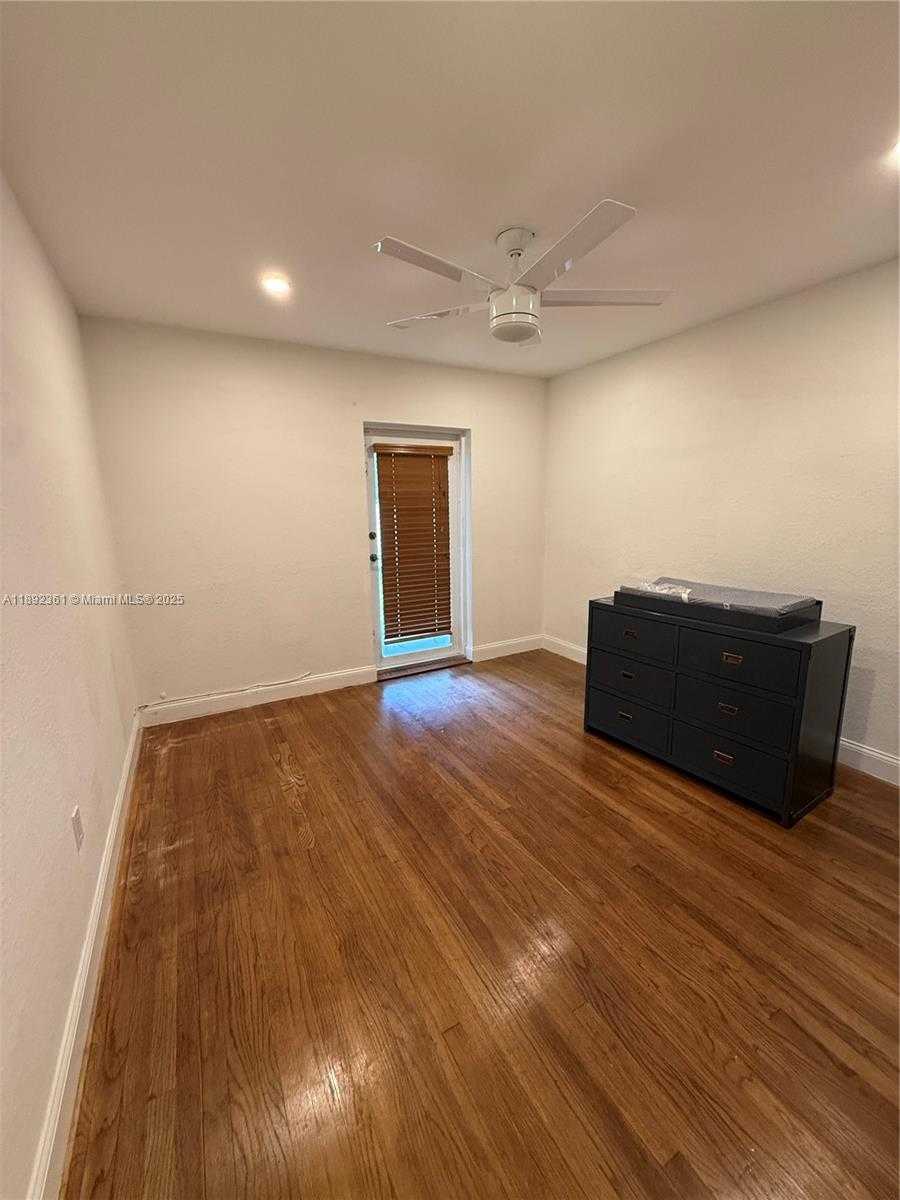 Small Image of 3630 SOUTH WEST 14TH ST, Miami Number 14