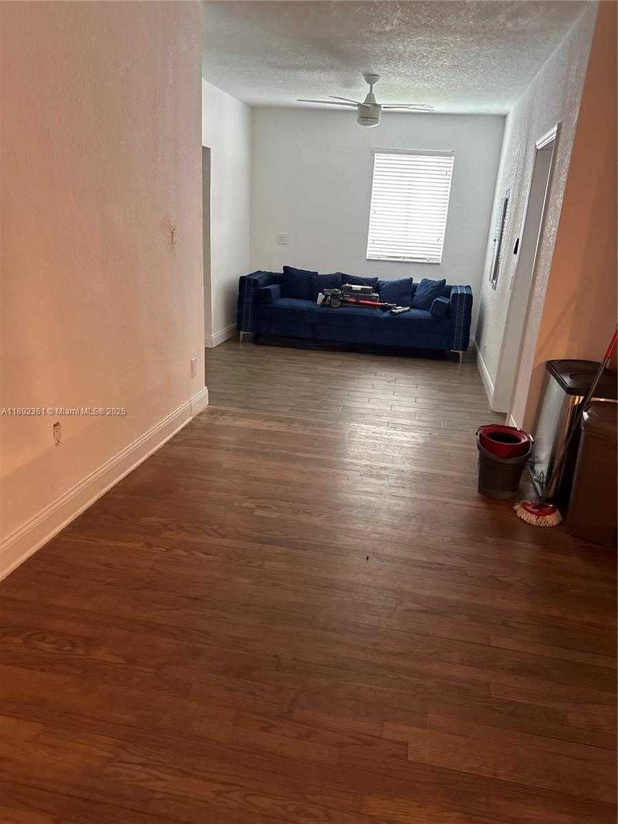 Small Image of 3630 SOUTH WEST 14TH ST, Miami Number 4
